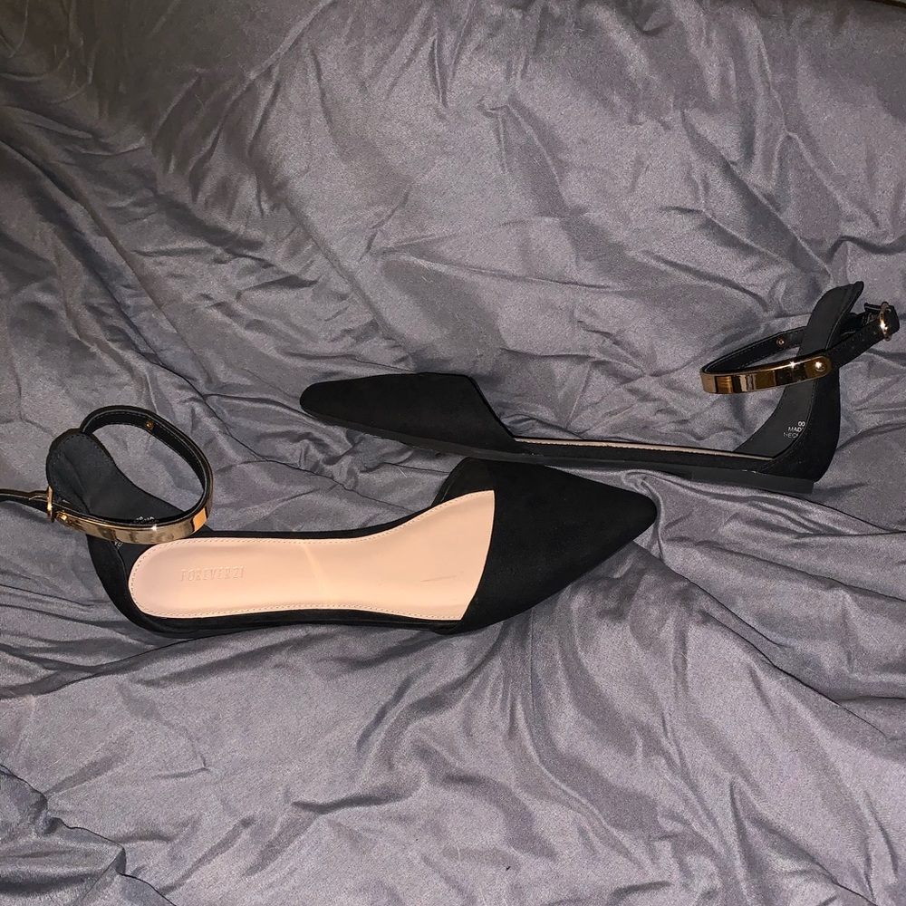 Forever 21 flat - Picture 4 of 5